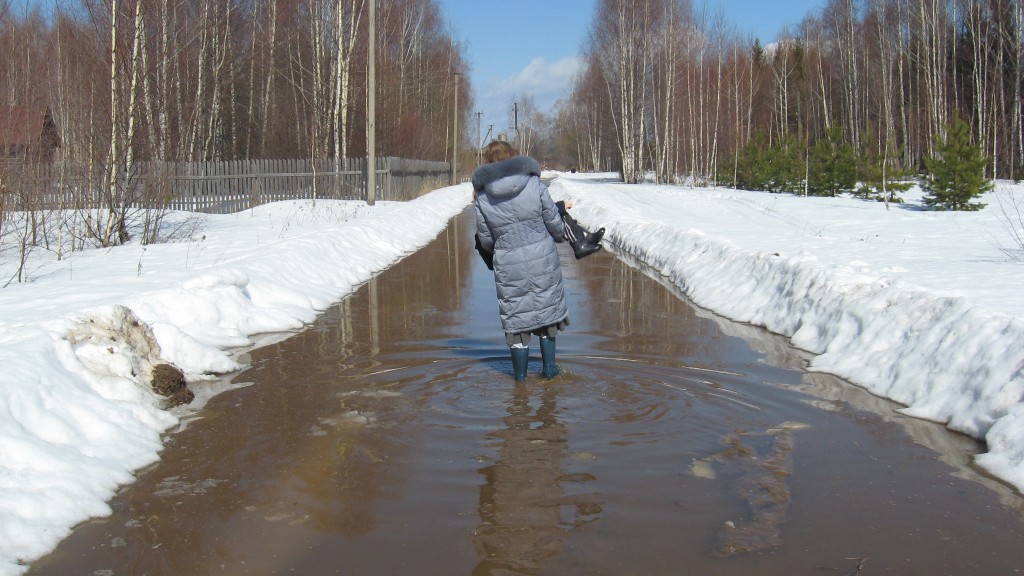 IMG_7877.Весенняя дорога к храму 2013г.